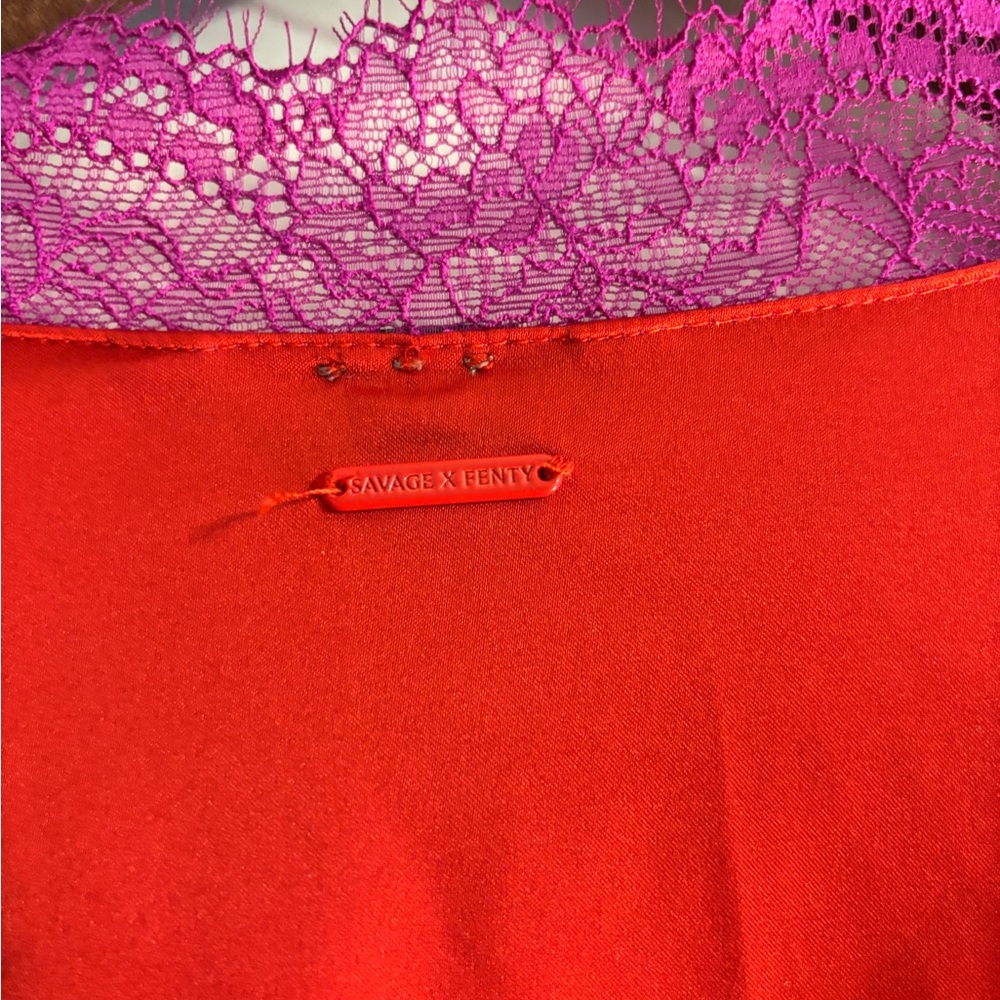 Stunning red Savage X Fenty rob with delicate lace trimmed maxi length rob. - Picture 4 of 8